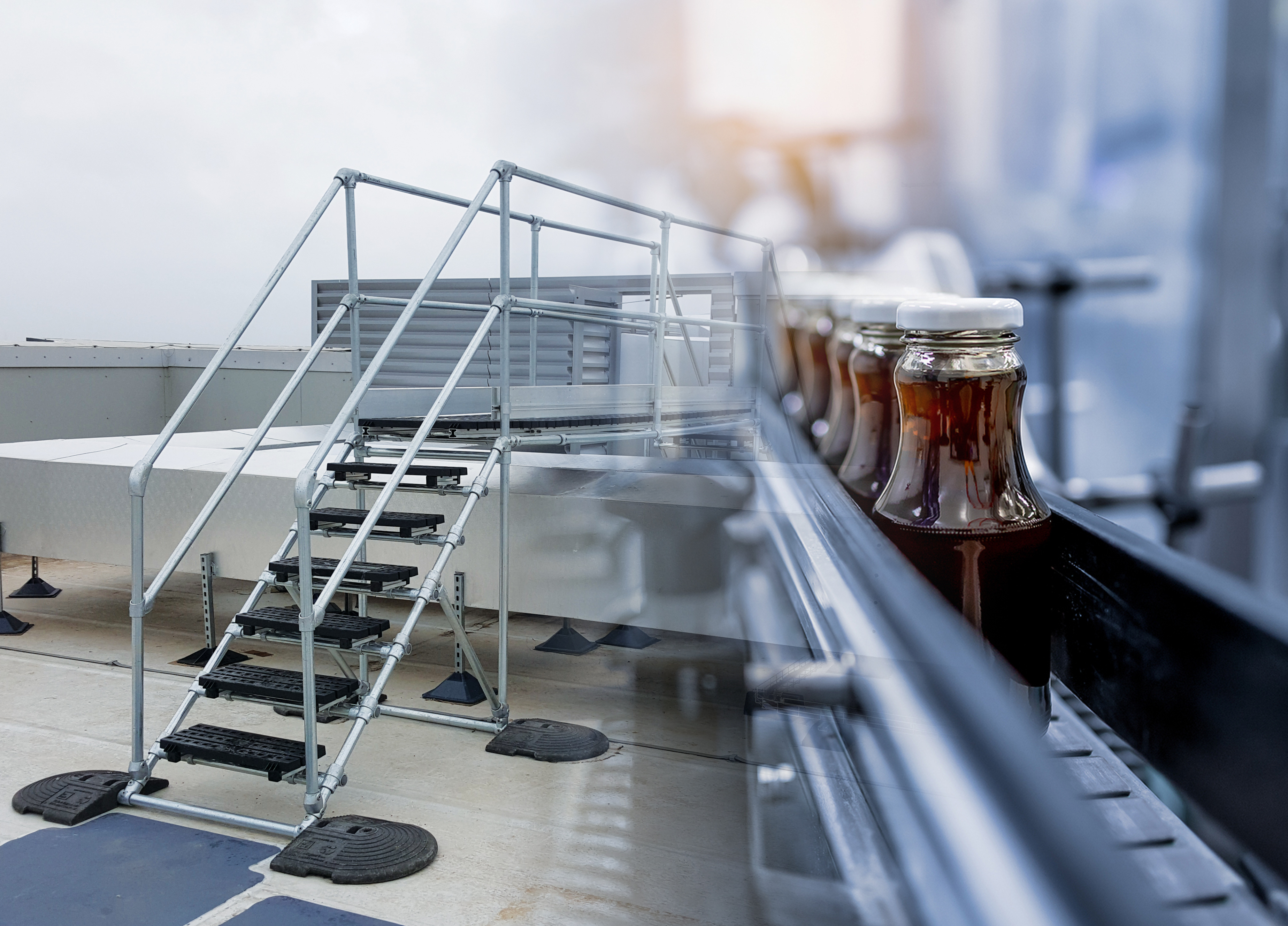 soluciones de seguridad fábricas, seguridad laboral fábricas, protección laboral, protección anticaídas fábricas, riesgos laborales fábricas